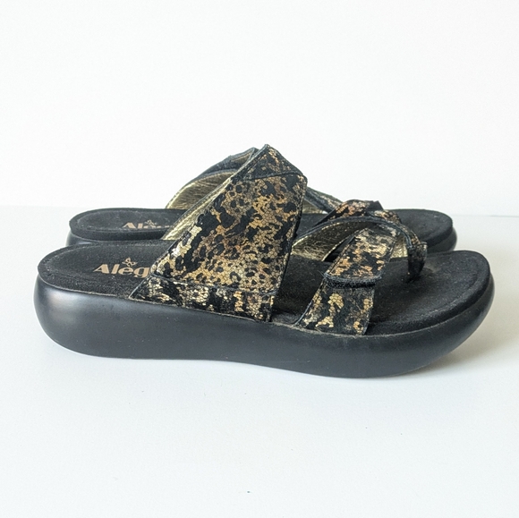 Alegria Beatrix Glammo Toe Loop Sandals - Picture 4 of 9